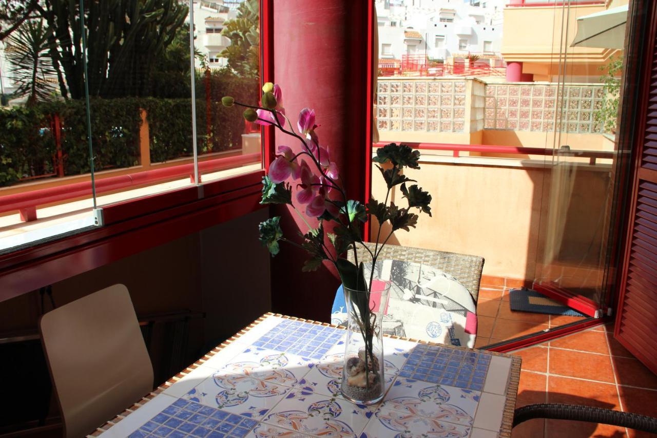 Suite Maimonides Fuengirola Exteriör bild